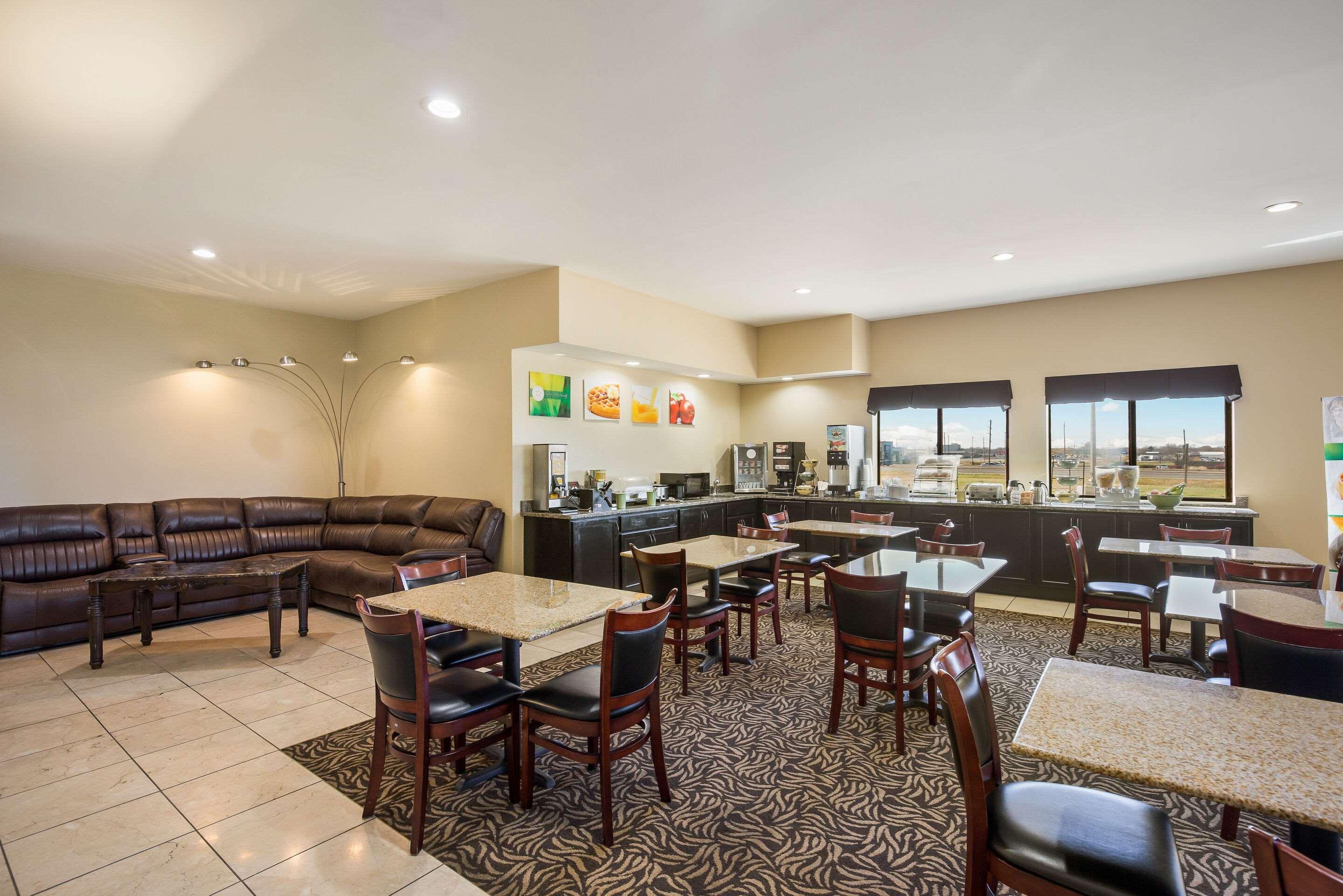 Quality Inn & Suites Caseyville - St Louis Eksteriør bilde