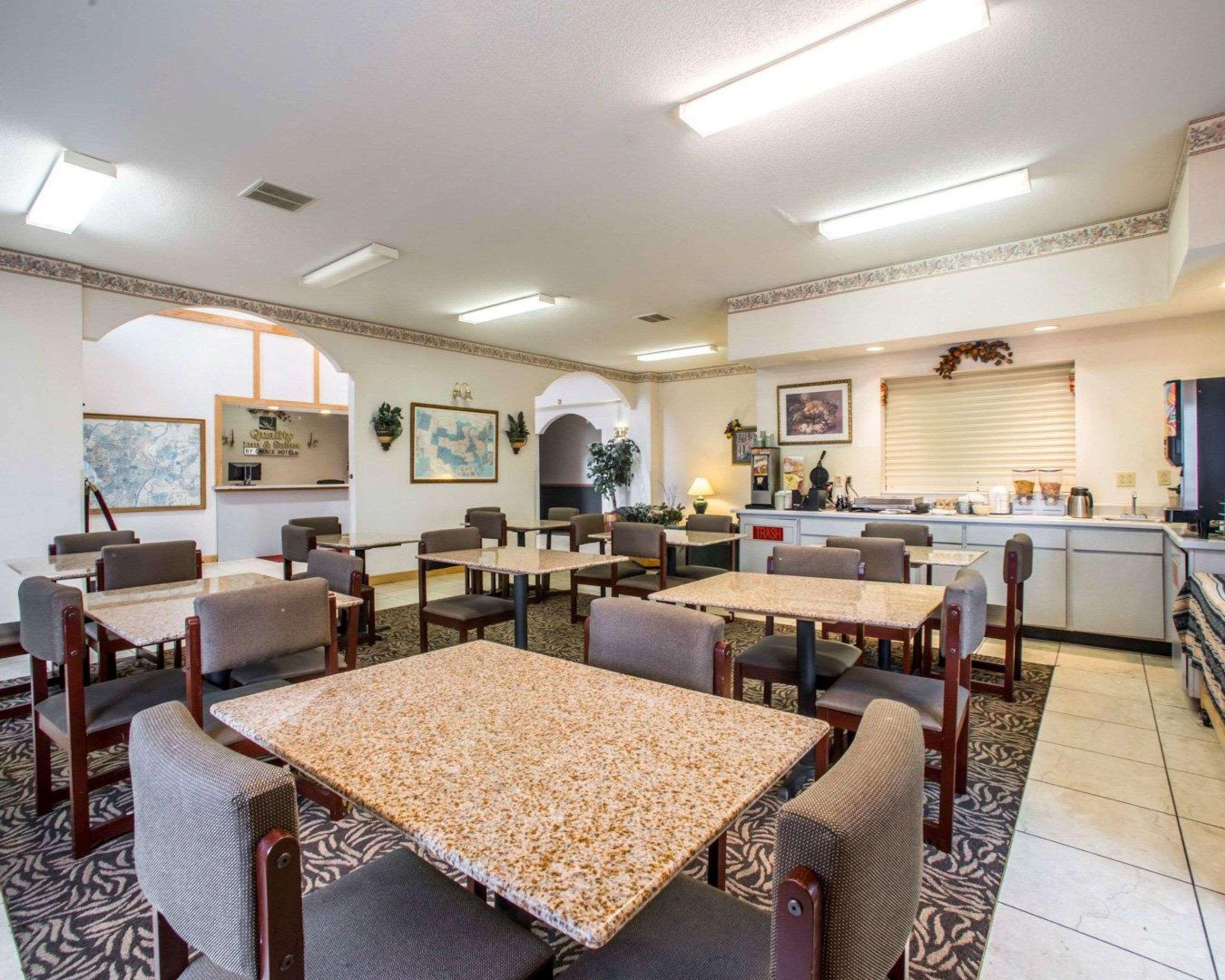 Quality Inn & Suites Caseyville - St Louis Eksteriør bilde