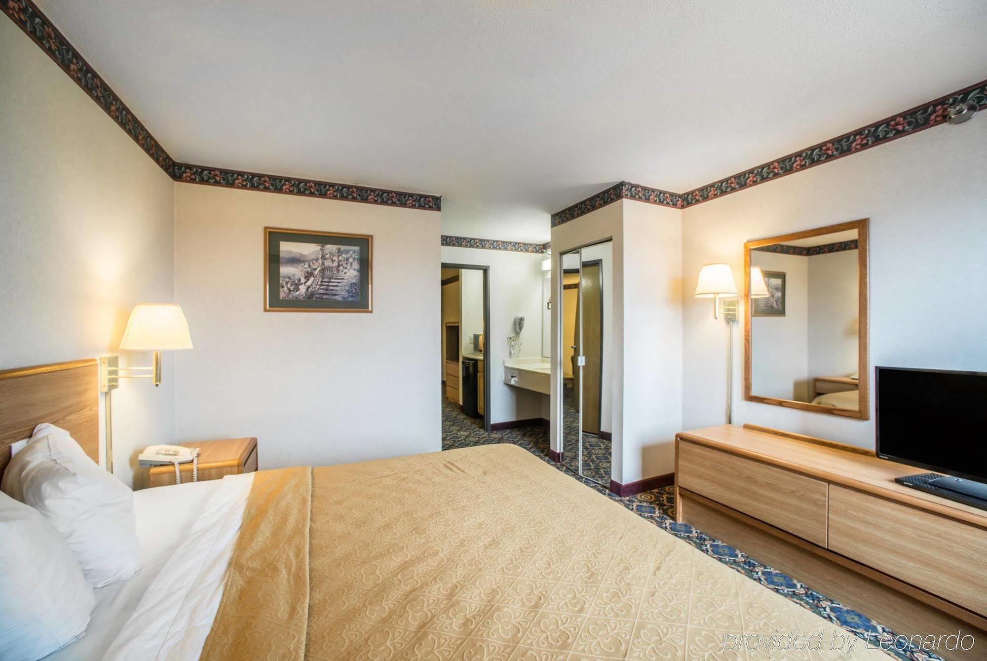 Quality Inn & Suites Caseyville - St Louis Eksteriør bilde